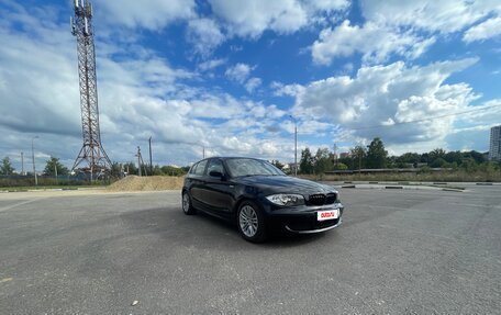 BMW 1 серия, 2008 год, 720 000 рублей, 2 фотография