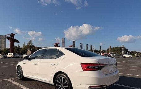Skoda Superb III рестайлинг, 2023 год, 2 712 000 рублей, 4 фотография