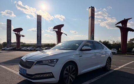 Skoda Superb III рестайлинг, 2023 год, 2 712 000 рублей, 3 фотография