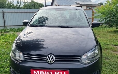 Volkswagen Polo VI (EU Market), 2013 год, 600 000 рублей, 2 фотография