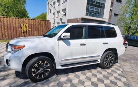 Toyota Land Cruiser 200, 2012 год, 3 920 000 рублей, 27 фотография