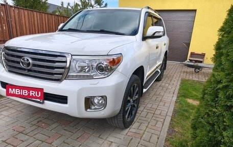 Toyota Land Cruiser 200, 2012 год, 3 920 000 рублей, 22 фотография