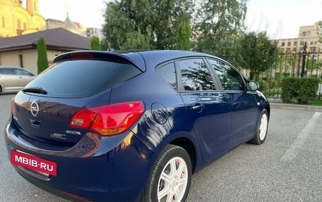 Opel Astra J, 2010 год, 645 000 рублей, 8 фотография