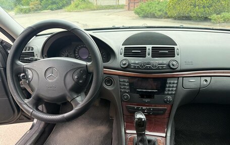 Mercedes-Benz E-Класс, 2003 год, 878 000 рублей, 8 фотография