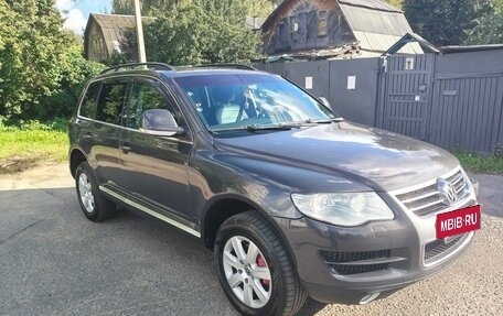 Volkswagen Touareg III, 2008 год, 1 300 000 рублей, 2 фотография