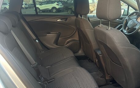 Opel Astra K, 2017 год, 960 000 рублей, 6 фотография