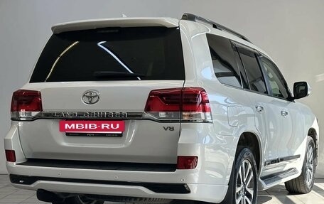 Toyota Land Cruiser 200, 2017 год, 6 950 000 рублей, 5 фотография