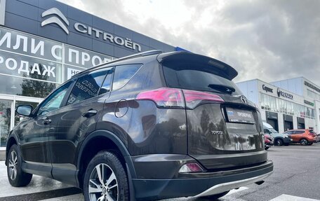 Toyota RAV4, 2018 год, 2 430 000 рублей, 5 фотография