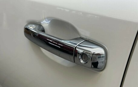 Toyota Land Cruiser 200, 2017 год, 6 950 000 рублей, 34 фотография