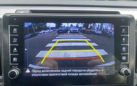 Toyota RAV4, 2018 год, 2 430 000 рублей, 25 фотография