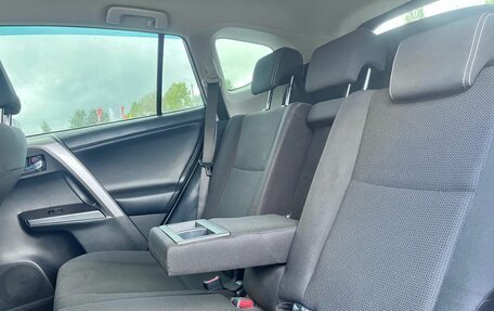 Toyota RAV4, 2018 год, 2 430 000 рублей, 28 фотография