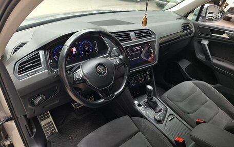 Volkswagen Tiguan II, 2019 год, 2 530 000 рублей, 11 фотография