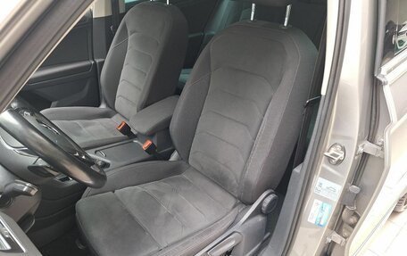 Volkswagen Tiguan II, 2019 год, 2 530 000 рублей, 19 фотография