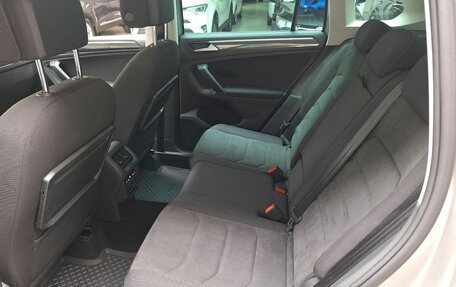 Volkswagen Tiguan II, 2019 год, 2 530 000 рублей, 22 фотография