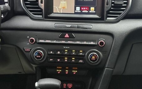 KIA Sportage IV рестайлинг, 2017 год, 2 165 000 рублей, 21 фотография