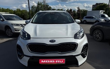 KIA Sportage IV рестайлинг, 2019 год, 1 990 000 рублей, 1 фотография