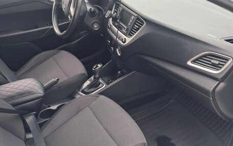 Hyundai Solaris II рестайлинг, 2017 год, 1 250 000 рублей, 9 фотография