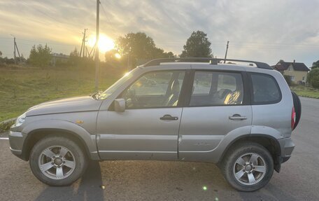 Chevrolet Niva I рестайлинг, 2011 год, 400 000 рублей, 4 фотография