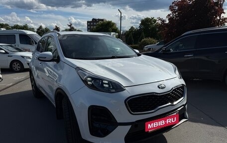 KIA Sportage IV рестайлинг, 2019 год, 1 990 000 рублей, 2 фотография