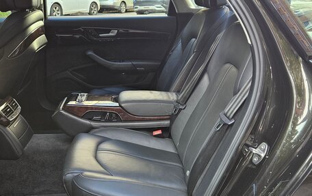 Audi A8, 2013 год, 1 400 000 рублей, 13 фотография