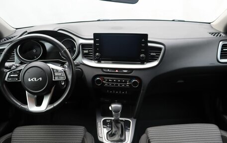 KIA cee'd III, 2022 год, 2 350 000 рублей, 13 фотография