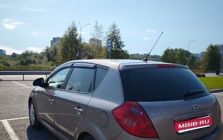 KIA cee'd I рестайлинг, 2009 год, 650 000 рублей, 6 фотография