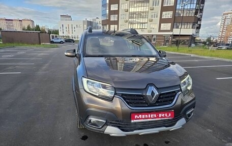 Renault Sandero II рестайлинг, 2019 год, 840 000 рублей, 1 фотография