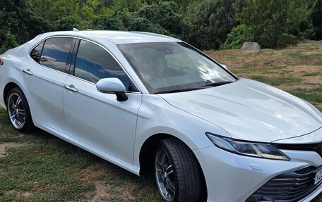 Toyota Camry, 2020 год, 2 850 000 рублей, 8 фотография