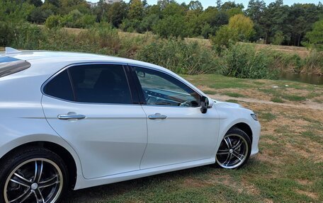 Toyota Camry, 2020 год, 2 850 000 рублей, 7 фотография