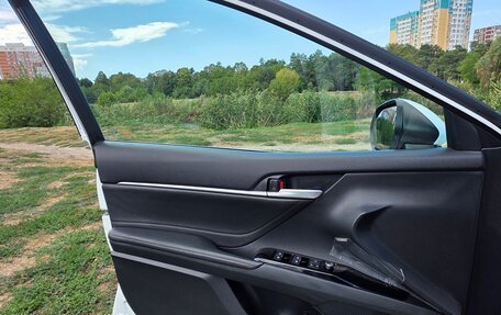 Toyota Camry, 2020 год, 2 850 000 рублей, 15 фотография