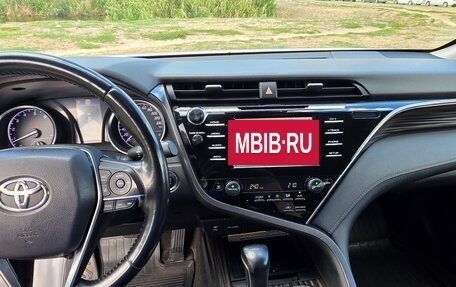 Toyota Camry, 2020 год, 2 850 000 рублей, 14 фотография