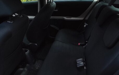 Toyota Yaris III рестайлинг, 2007 год, 350 000 рублей, 7 фотография