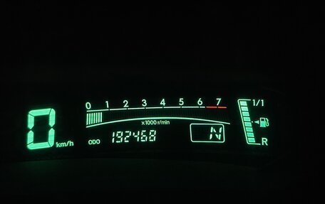 Toyota Yaris III рестайлинг, 2007 год, 350 000 рублей, 8 фотография