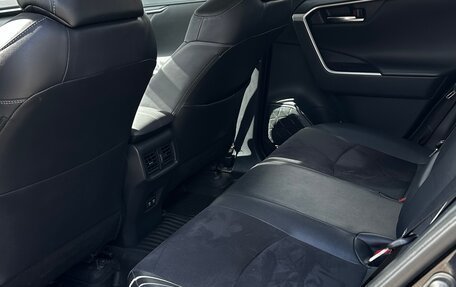 Toyota RAV4, 2021 год, 3 300 000 рублей, 6 фотография