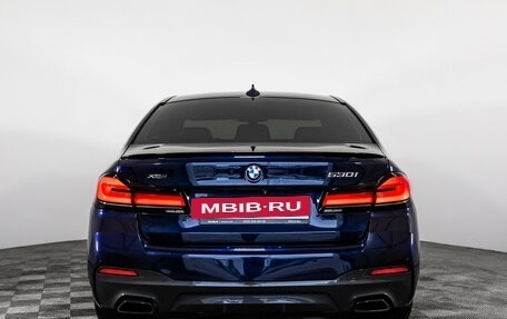 BMW 5 серия, 2021 год, 3 999 000 рублей, 7 фотография