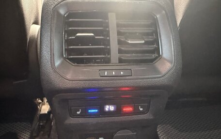 Volkswagen Tiguan II, 2019 год, 2 540 000 рублей, 10 фотография