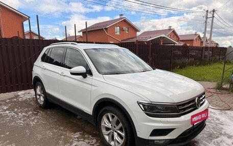 Volkswagen Tiguan II, 2019 год, 2 540 000 рублей, 2 фотография