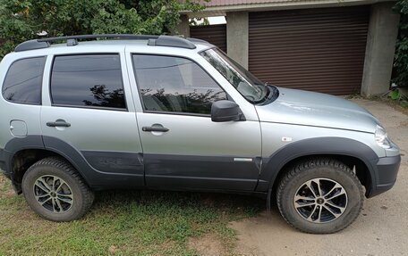 Chevrolet Niva I рестайлинг, 2014 год, 680 000 рублей, 6 фотография