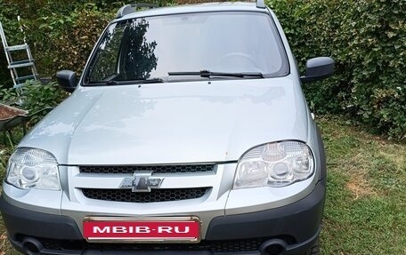 Chevrolet Niva I рестайлинг, 2014 год, 680 000 рублей, 2 фотография