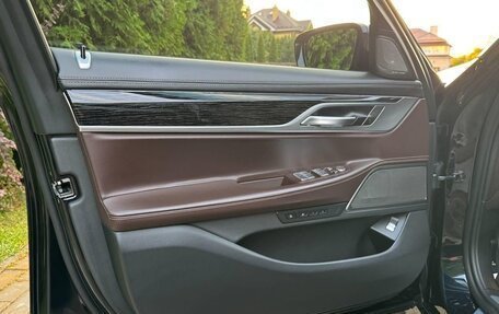 BMW 7 серия, 2020 год, 13 фотография