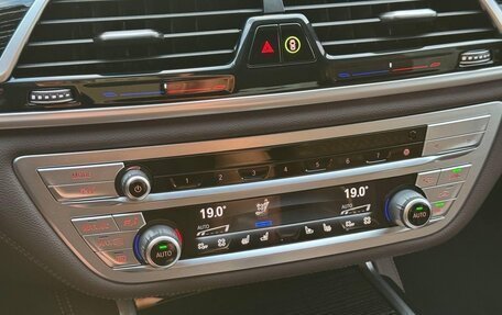 BMW 7 серия, 2020 год, 28 фотография