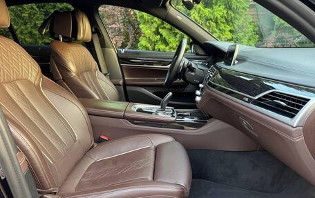 BMW 7 серия, 2020 год, 32 фотография