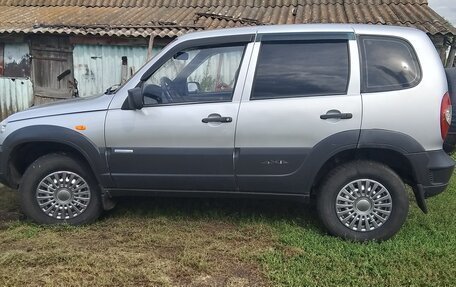 Chevrolet Niva I рестайлинг, 2010 год, 370 000 рублей, 7 фотография