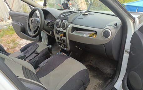 Renault Logan I, 2011 год, 350 000 рублей, 11 фотография