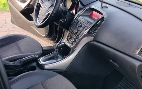 Opel Astra J, 2011 год, 550 000 рублей, 6 фотография