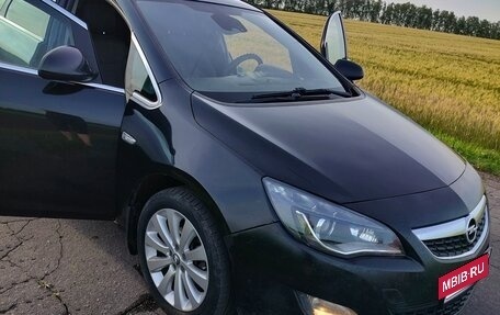 Opel Astra J, 2011 год, 550 000 рублей, 10 фотография