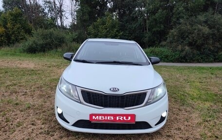 KIA Rio III рестайлинг, 2015 год, 850 000 рублей, 17 фотография