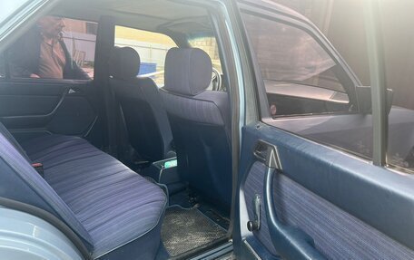 Mercedes-Benz W124, 1986 год, 350 000 рублей, 8 фотография