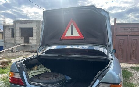 Mercedes-Benz W124, 1986 год, 350 000 рублей, 9 фотография