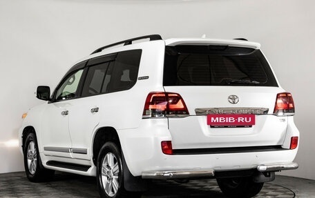 Toyota Land Cruiser 200, 2014 год, 3 299 000 рублей, 8 фотография